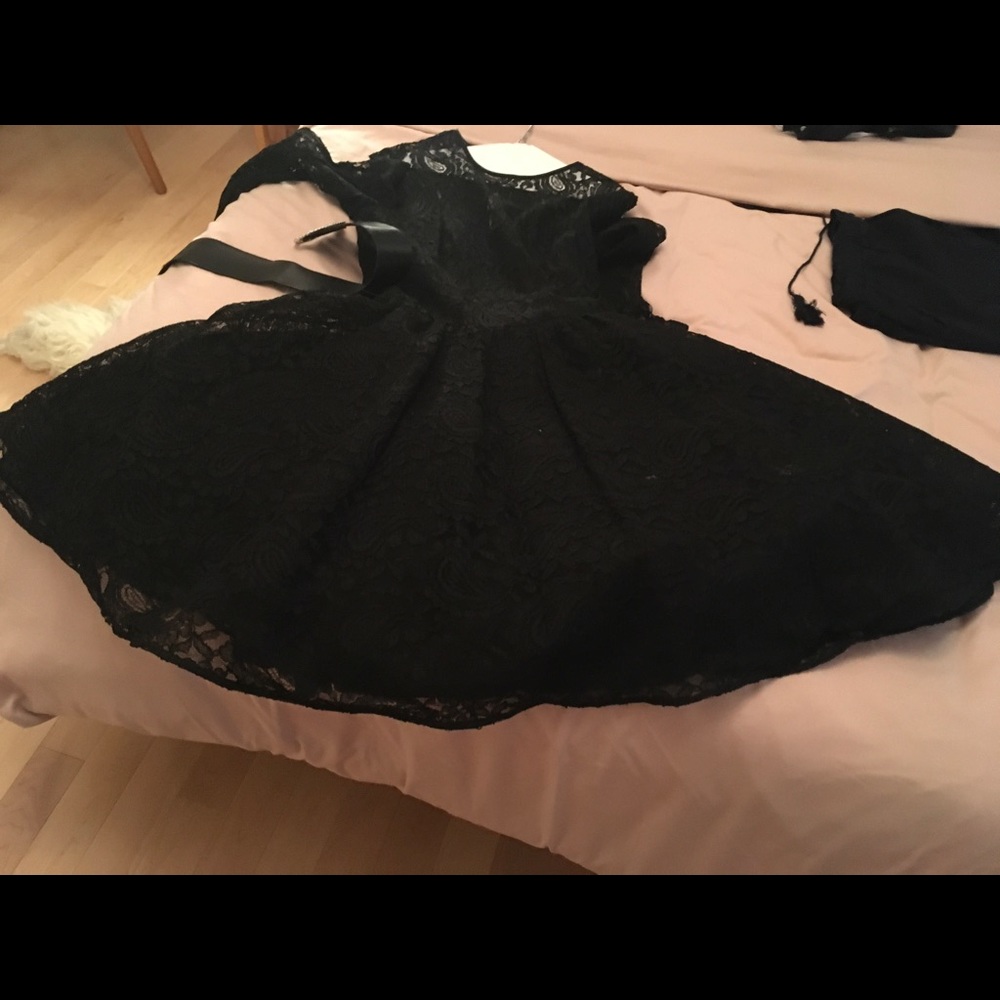 Lace Black DRESS - Picture 8 of 15